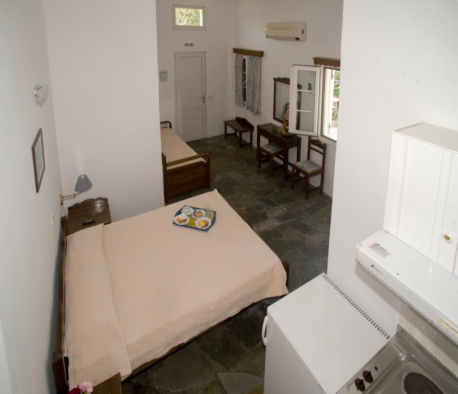 Aiolos Hotel Ménites Exterior foto